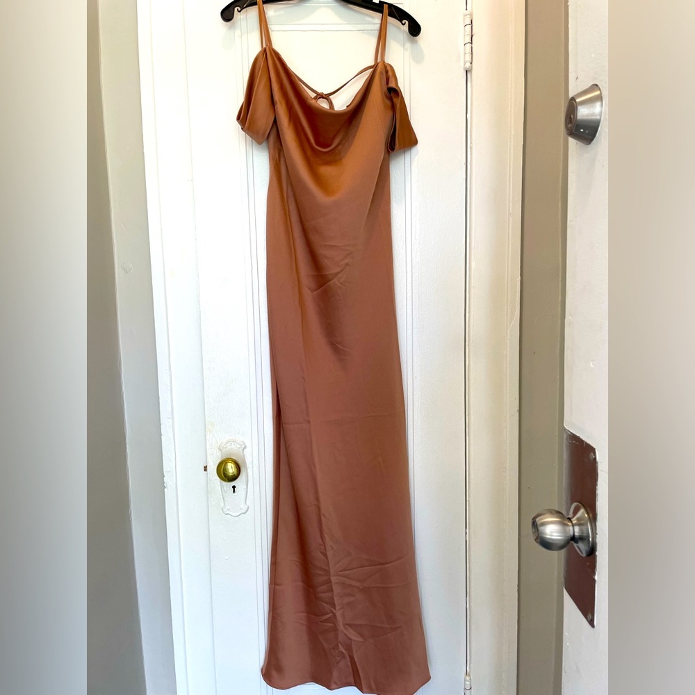 BHLDN Ira Dress
STYLE #69257046
Color: SAND DUNE
Size: US 6
Retail: $248.00